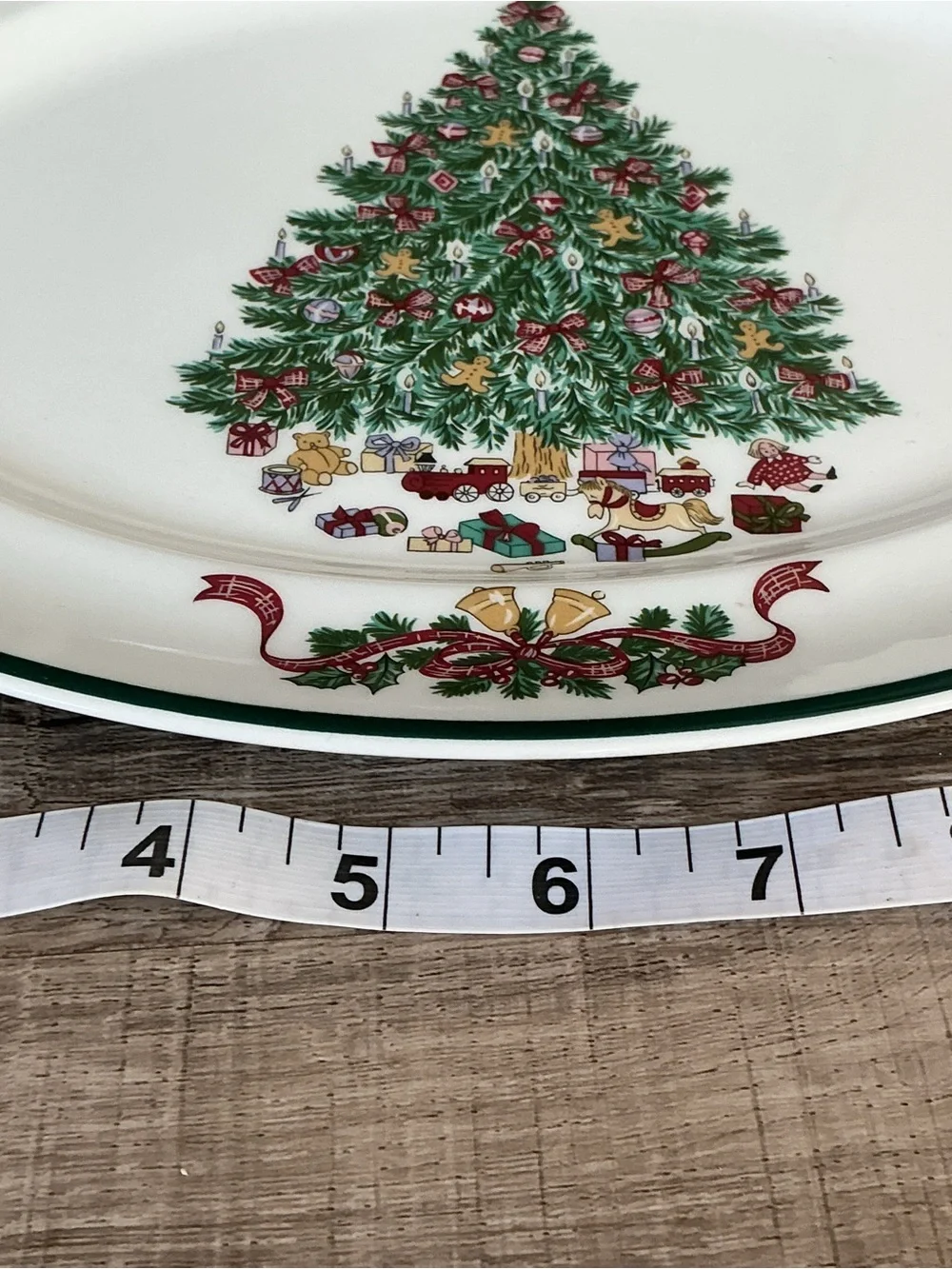Johnson Brothers Christmas Tree Oval Serving Platter - White, Green, Red, Gold
